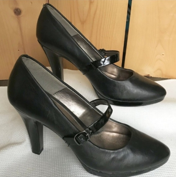 SOFFT Black Mary Jane Leather Heels Patent Straps Heels and 1/2" platform, 8 M - Picture 4 of 8